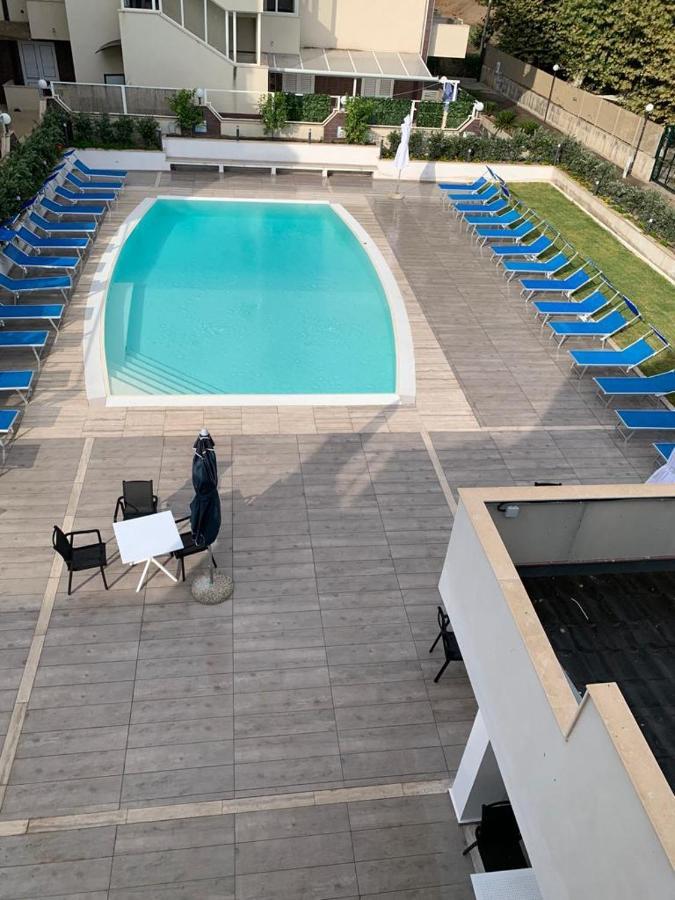 Hotel Ancora Pontecagnano Bagian luar foto