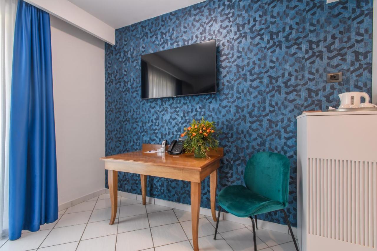 Hotel Ancora Pontecagnano Bagian luar foto