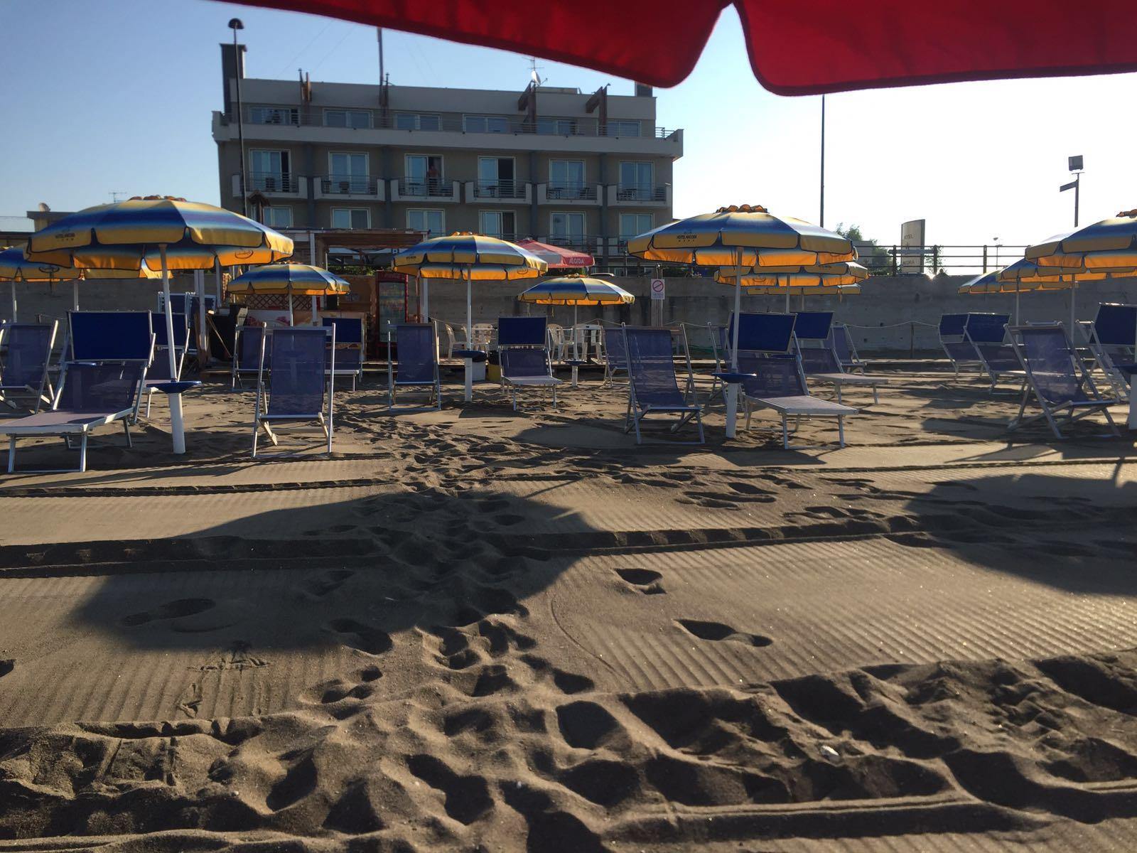 Hotel Ancora Pontecagnano Bagian luar foto